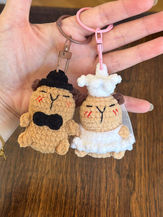 Crochet Capybara couple bride groom wedding gift keychain Capybara Plushie toy Amigurumi Bag Charm keyring matching valentines day gift