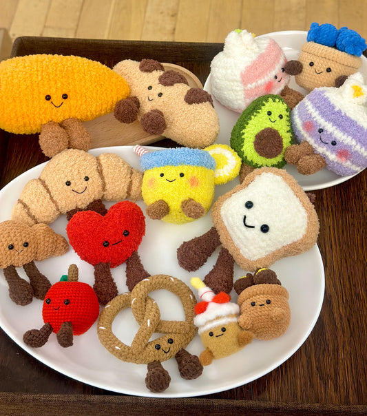 Crochet bakery Croissant Baguette fruit vegetable bread birthday cakes breads dessert Plush handmade amigurumi heart birthdaygifts